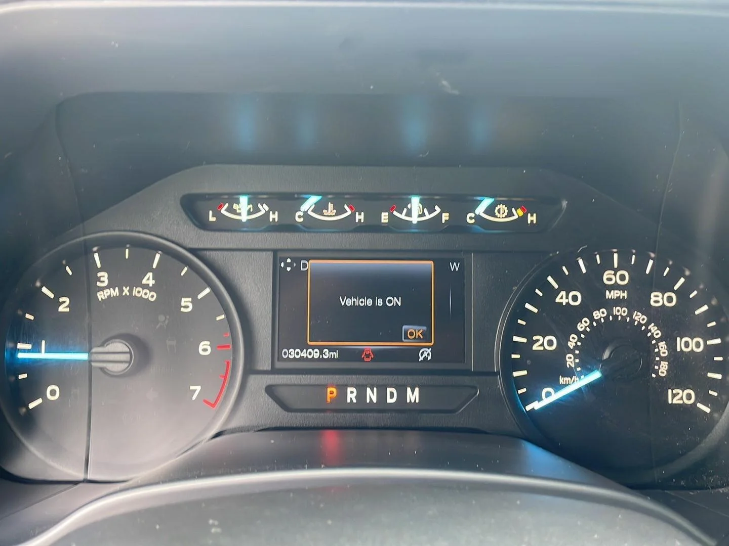 Used 2018 Lightning Blue Ford XL image 12
