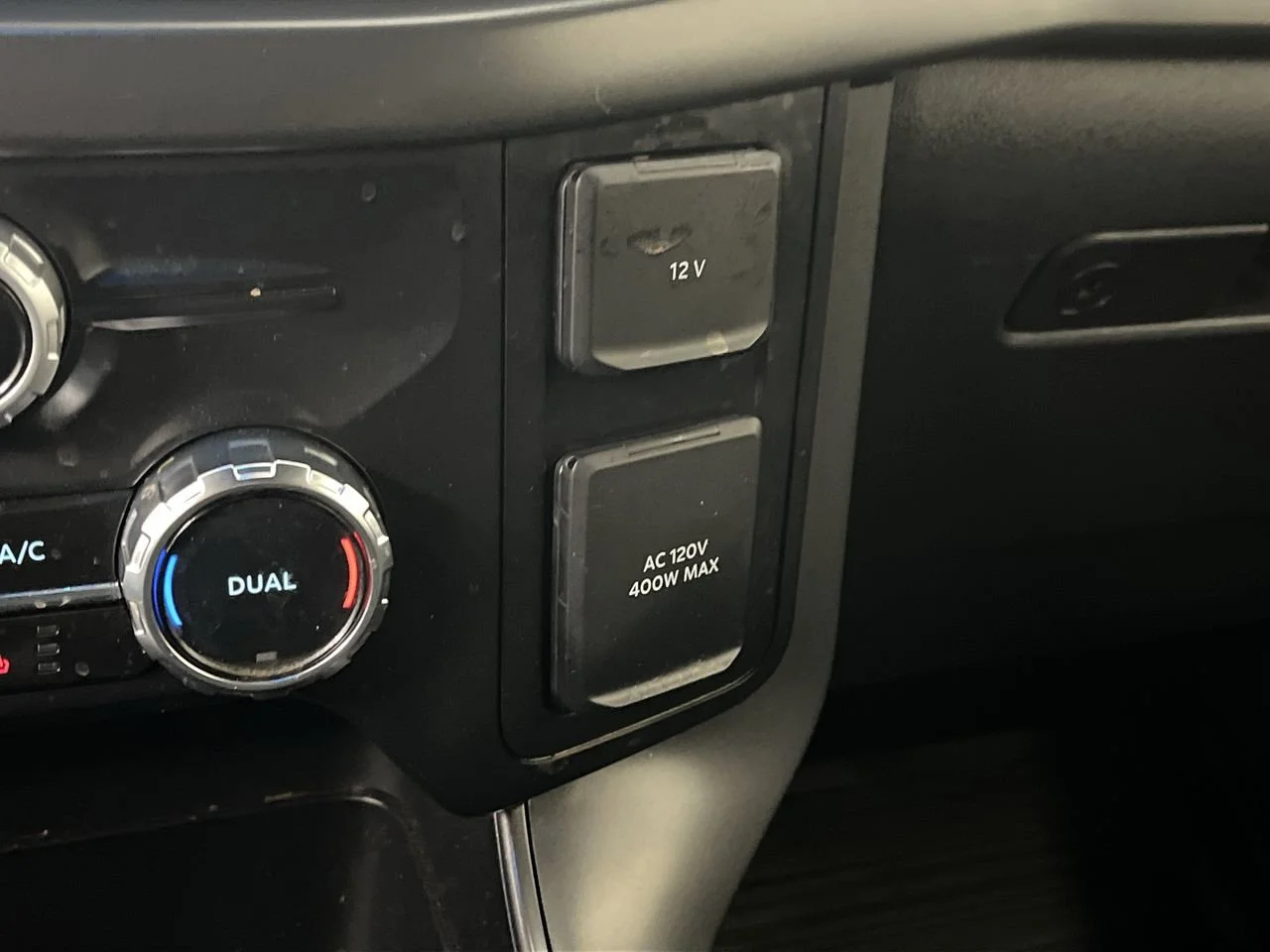 Used 2024 Gray Ford XLT image 25
