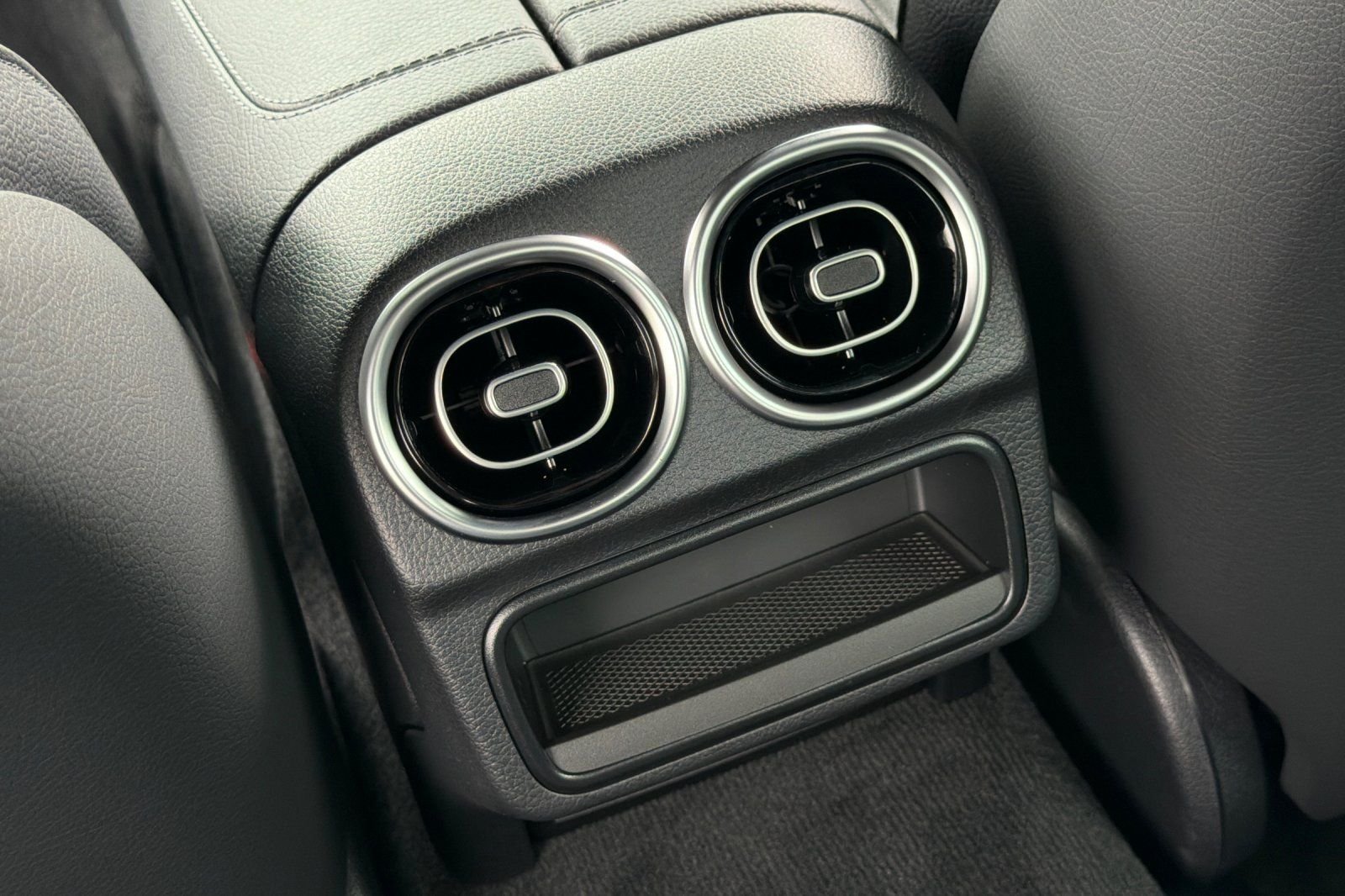 New 2026 Graphite Grey Metallic Mercedes-Benz C 300 image 26