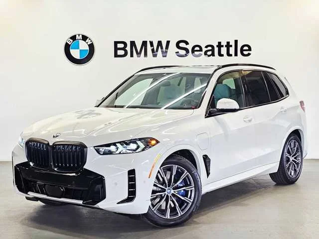 Used 2025 Alpine White BMW xDrive50e image 1