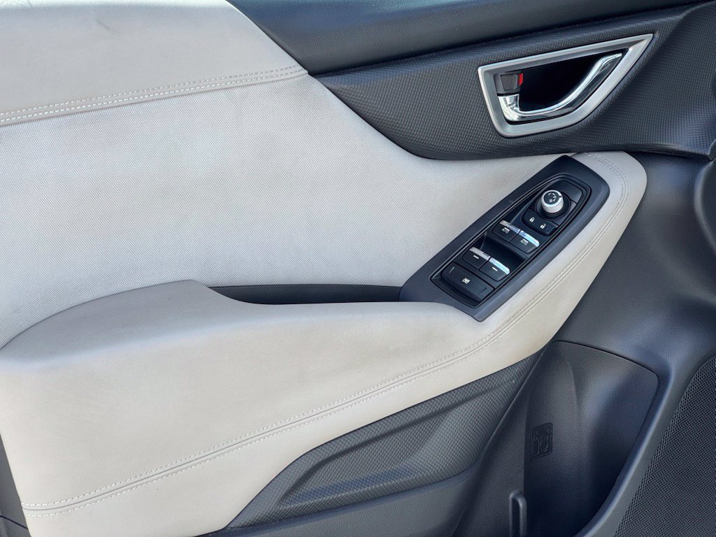 Used 2020 Crystal White Pearl Subaru Premium image 8