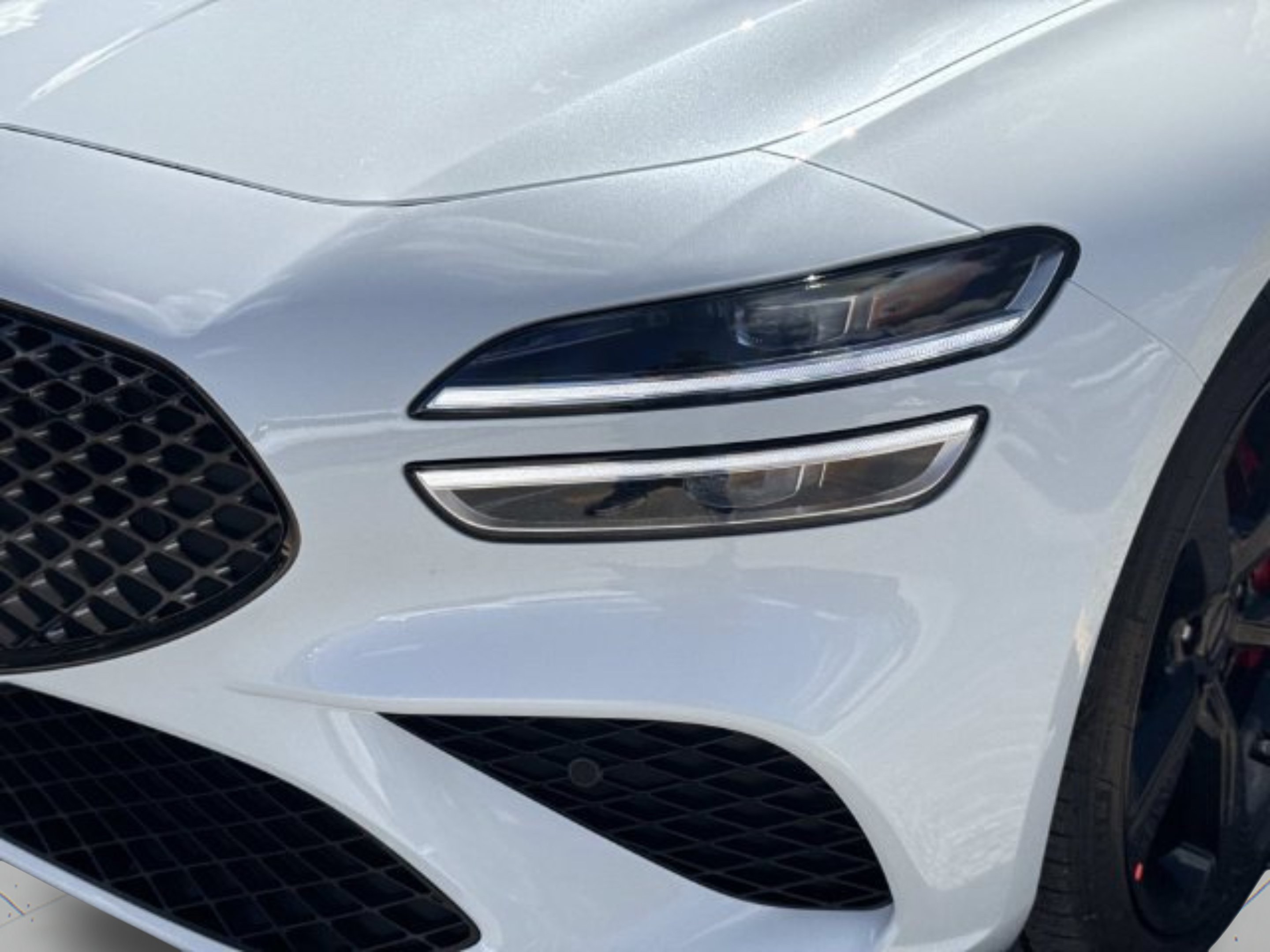 New 2027 Uyuni White Genesis 2.5T Sport Prestige image 31