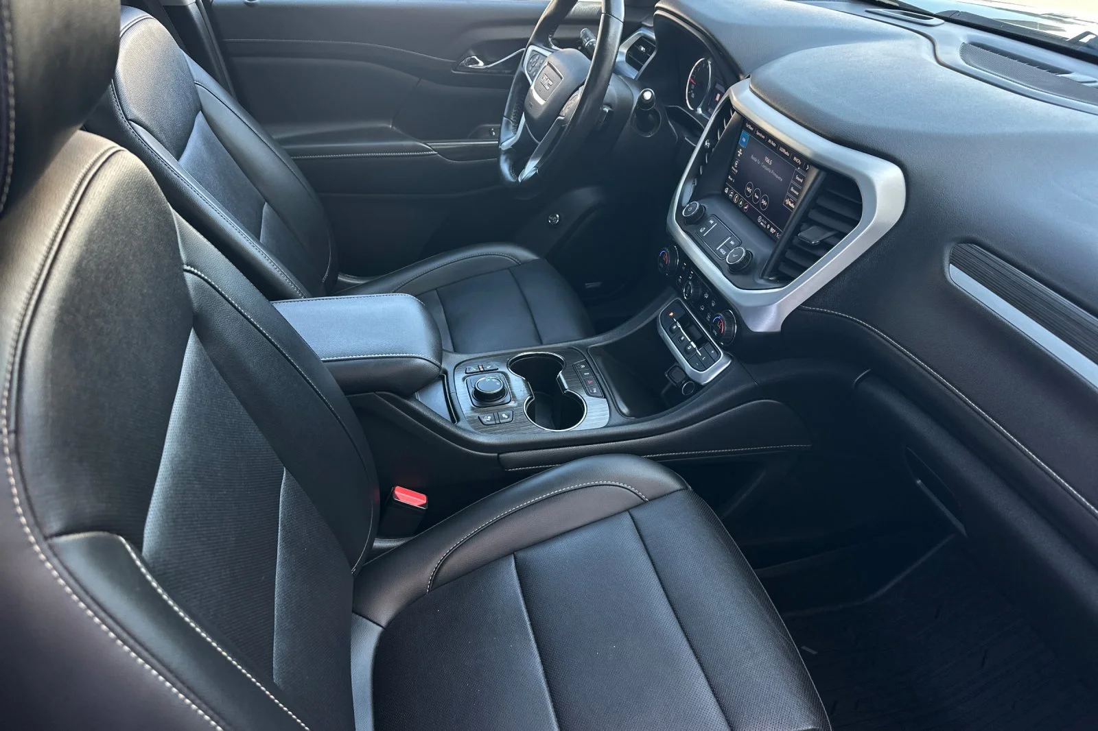 Used 2021 Black GMC SLT image 17