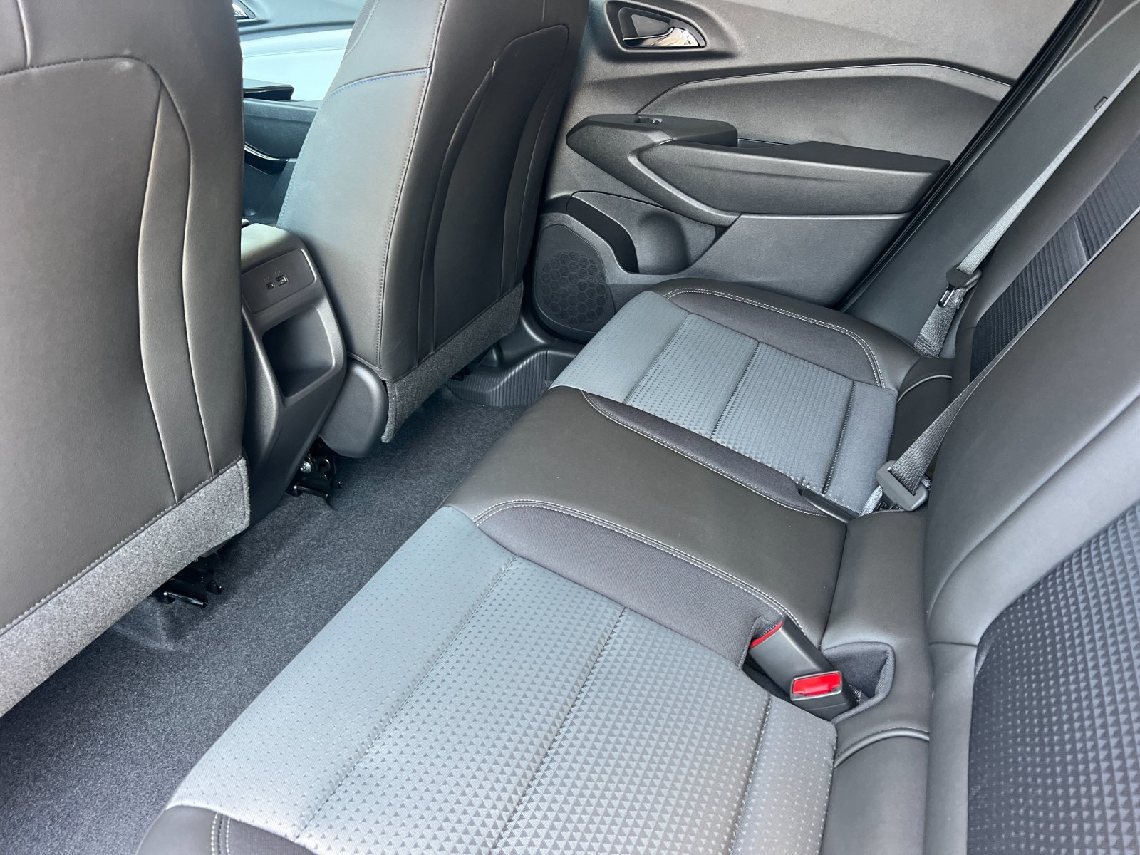 2026 Chevrolet Trax LT - Photo 12