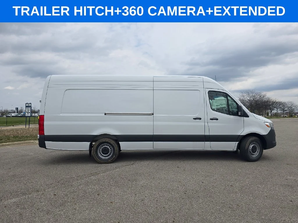 New 2026 Arctic White Mercedes-Benz Cargo 170 WB image 11