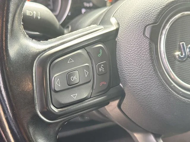 Used 2021  Jeep Sport image 30