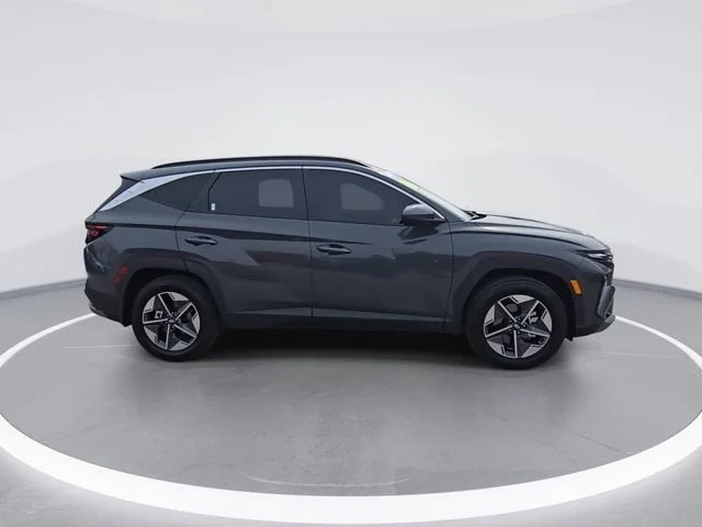 Used 2026 Gray Hyundai SEL image 9