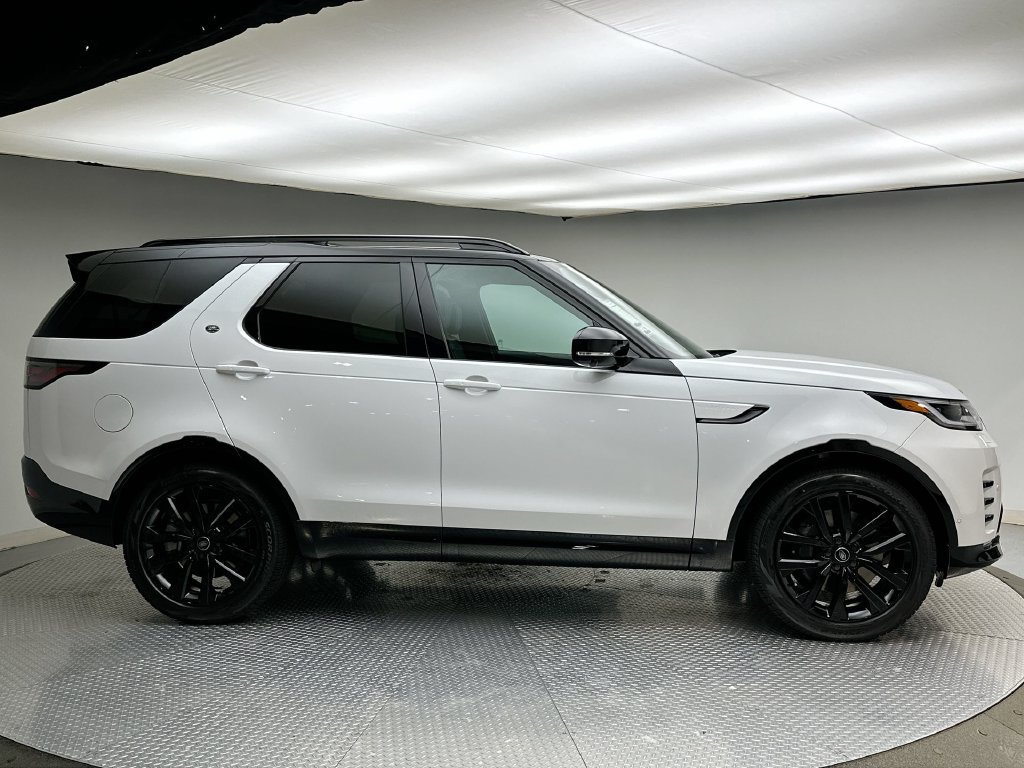 New 2026 Fuji White Land Rover Gemini Edition image 4