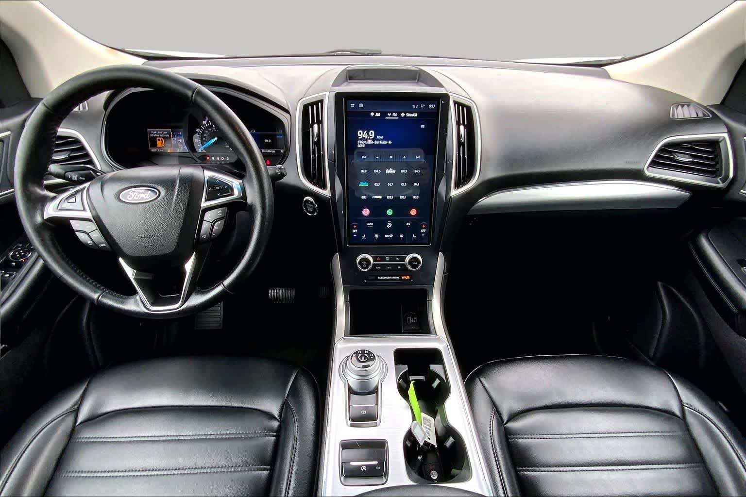 Used 2022 Oxford White Ford SEL image 14
