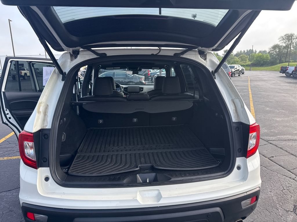 Used 2019 White Diamond Pearl Honda Touring image 22