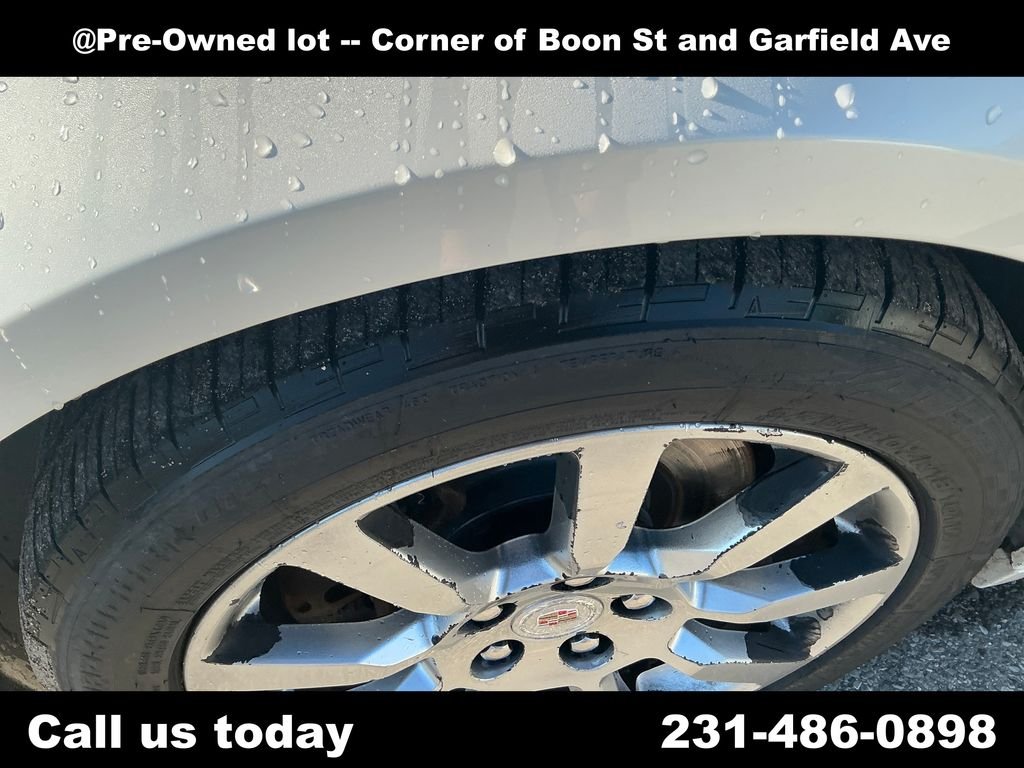 Used 2008 White Cadillac Base image 12