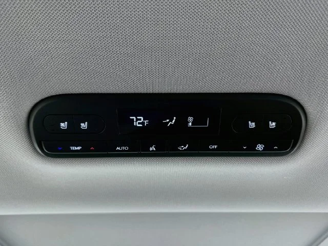 New 2027 White Hyundai Blue SEL Premium image 13