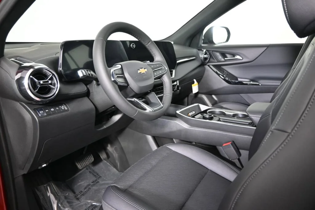 2026 Chevrolet Equinox LT - Photo 22