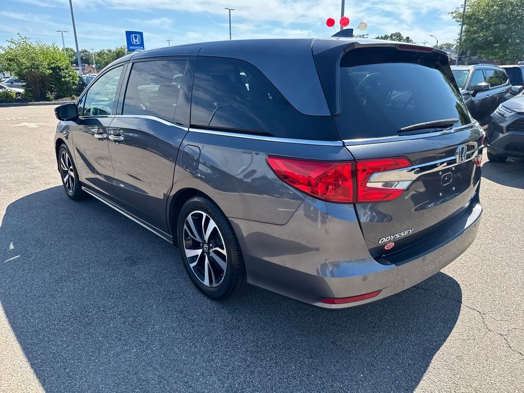 Used 2018 Gray Honda Elite image 5