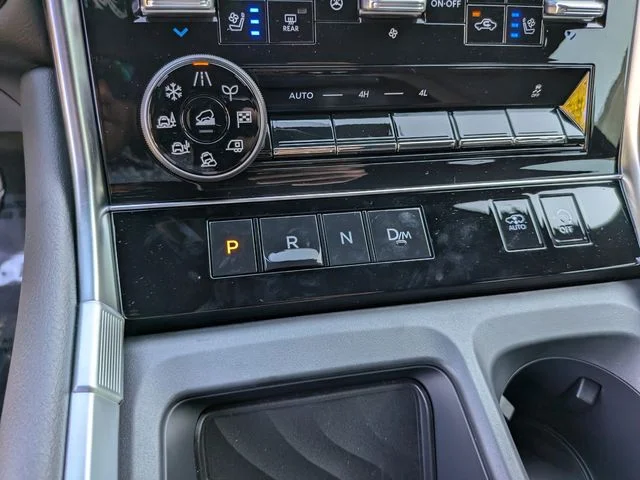 New 2026 Everest White TriCoat Nissan Platinum Reserve image 29