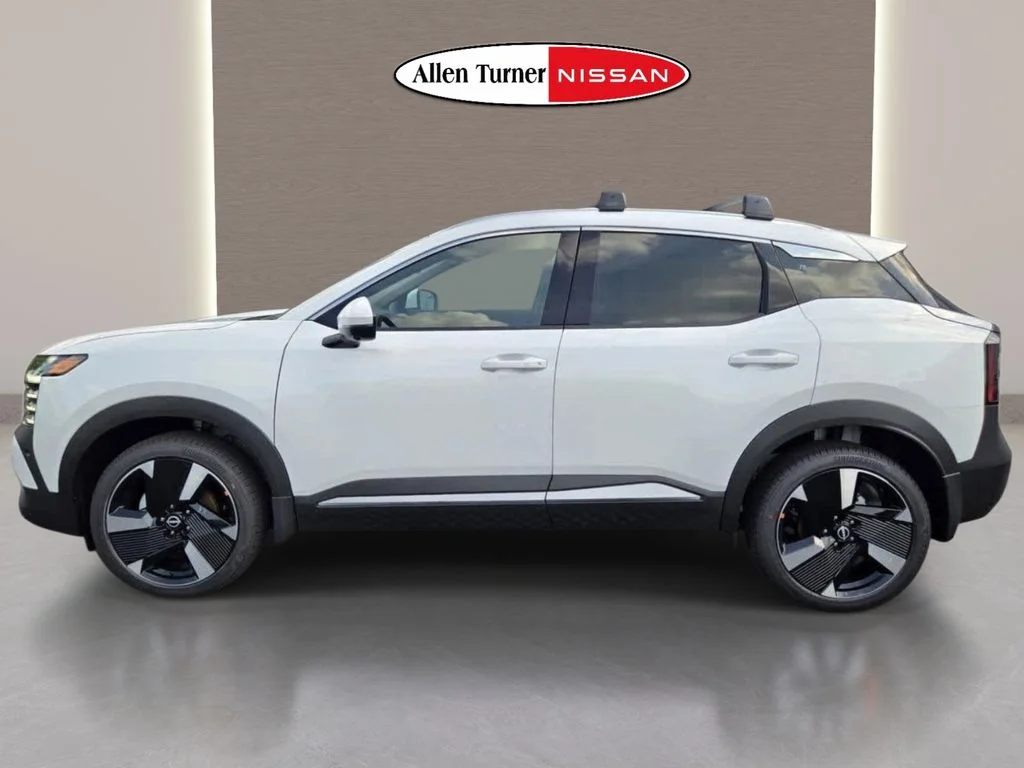 2025 Nissan Kicks SR - Photo 12