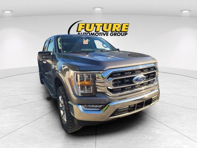 Used 2021 Gray Ford XLT image 1