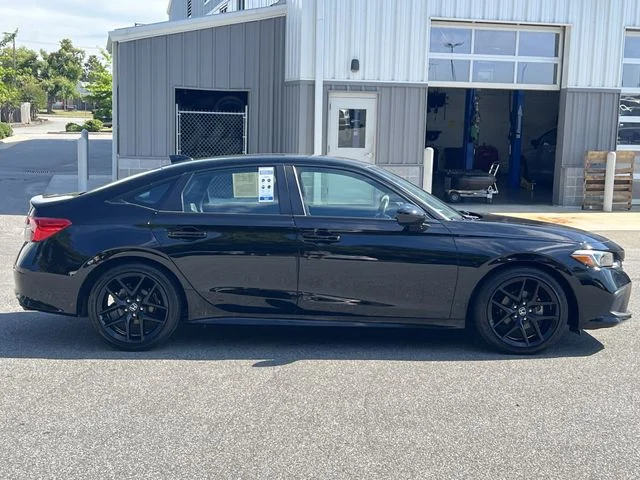 Used 2024  Honda Sport image 14