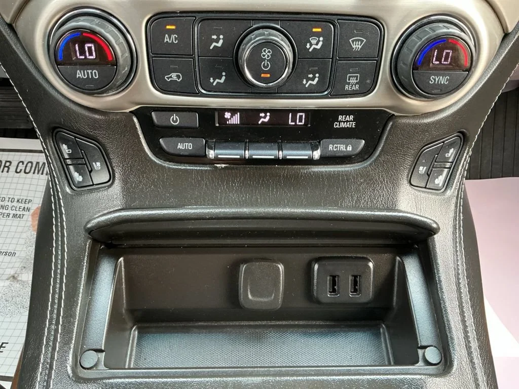 Used 2019 Black GMC Denali image 17