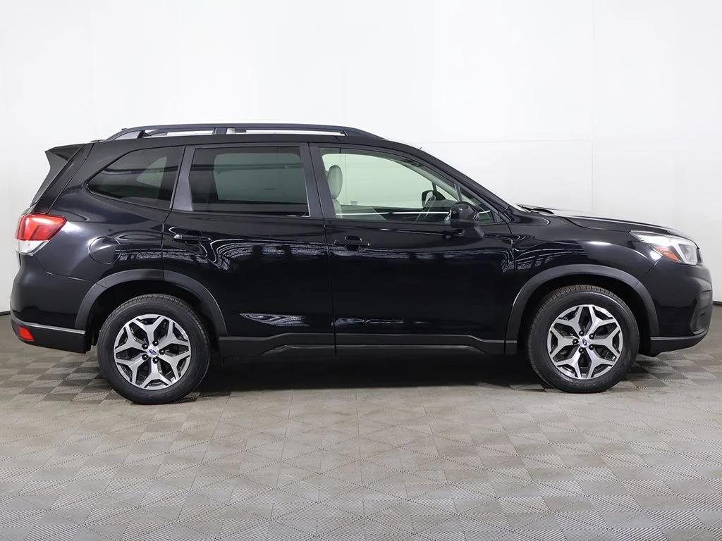 Used 2021 Black Subaru Premium image 18