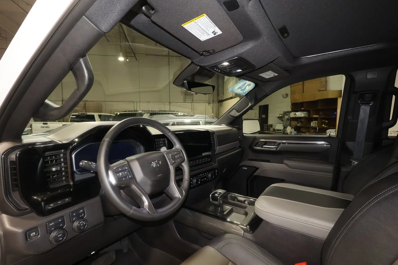 2024 Chevrolet Silverado 1500 ZR2 - Photo 9