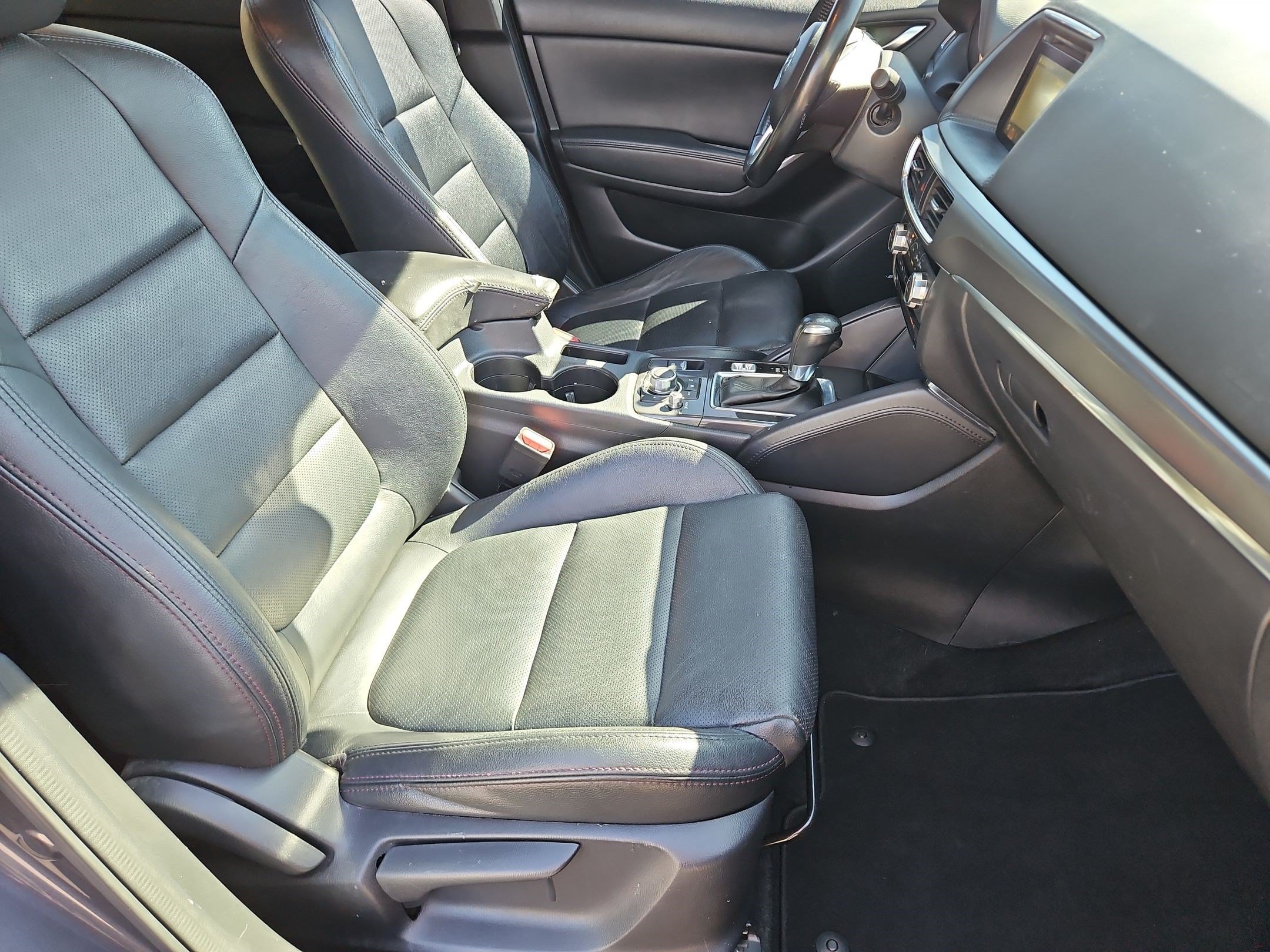 Used 2016 Meteor Gray Mica Mazda Grand Touring image 29