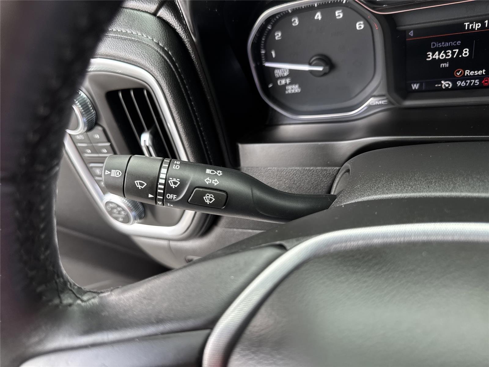 Used 2021 ONYX BLACK GMC SLT image 21