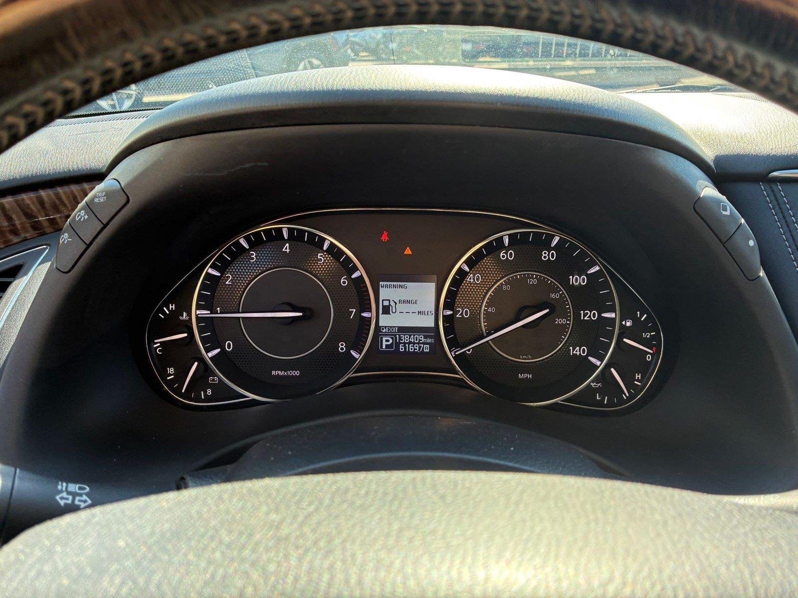 Used 2020 Super Black Nissan SL image 18