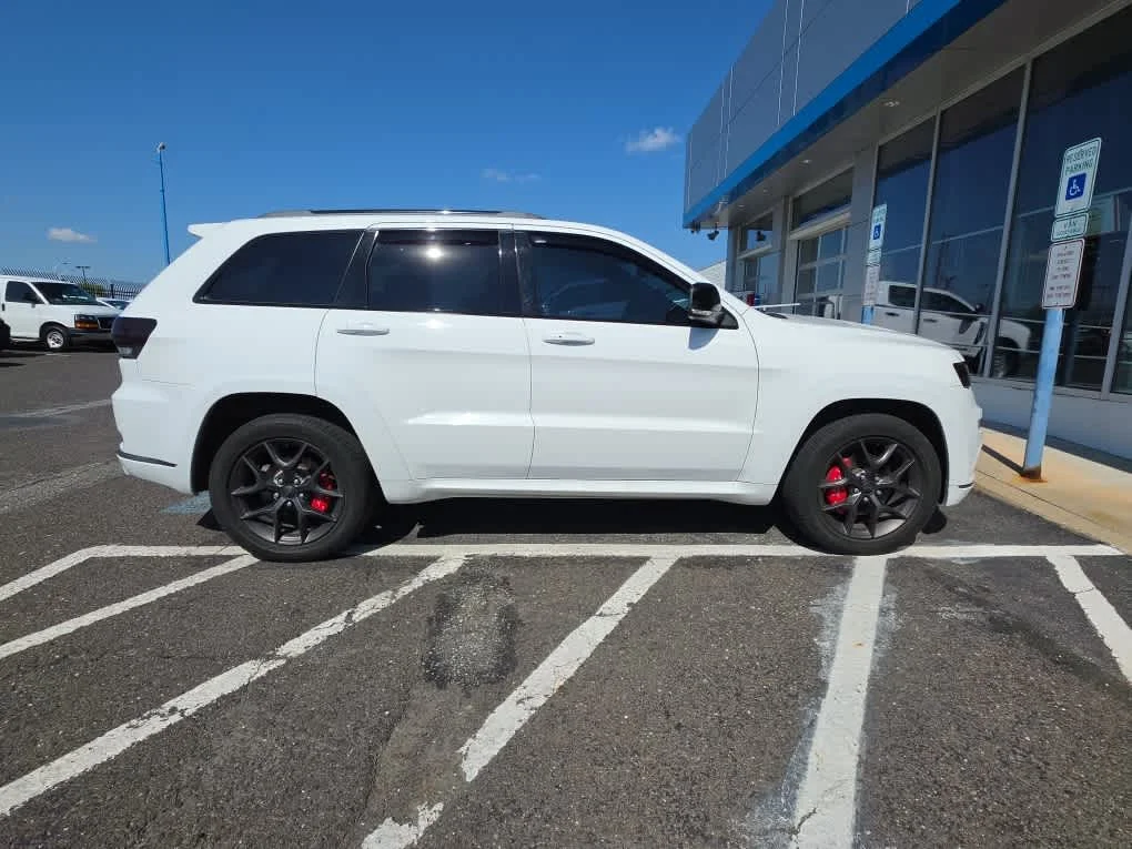 Used 2019 White Jeep Limited X 4x4 image 1