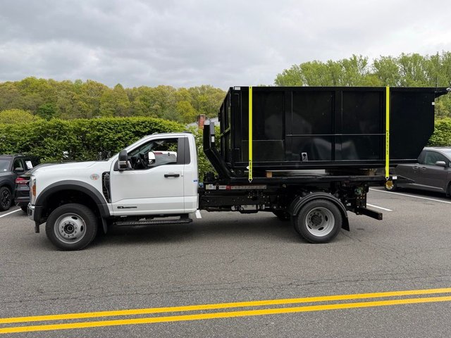 2026 Ford F-550SD XL