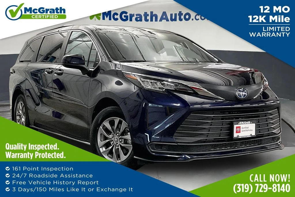 2023 Toyota Sienna LE 8-Passenger Hybrid AWD's photo