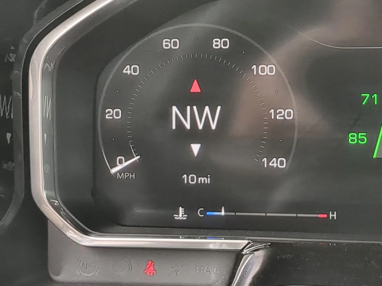 New 2026 Summit White GMC SLE image 12