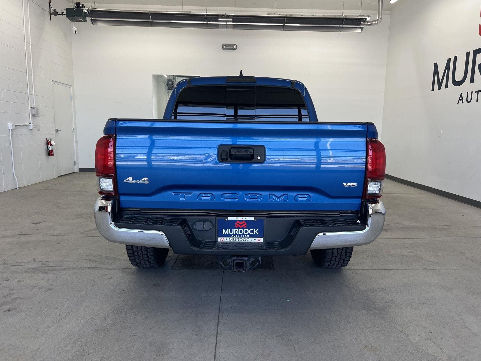 Used 2018 Blazing Blue Pearl Toyota SR5 V6 image 3