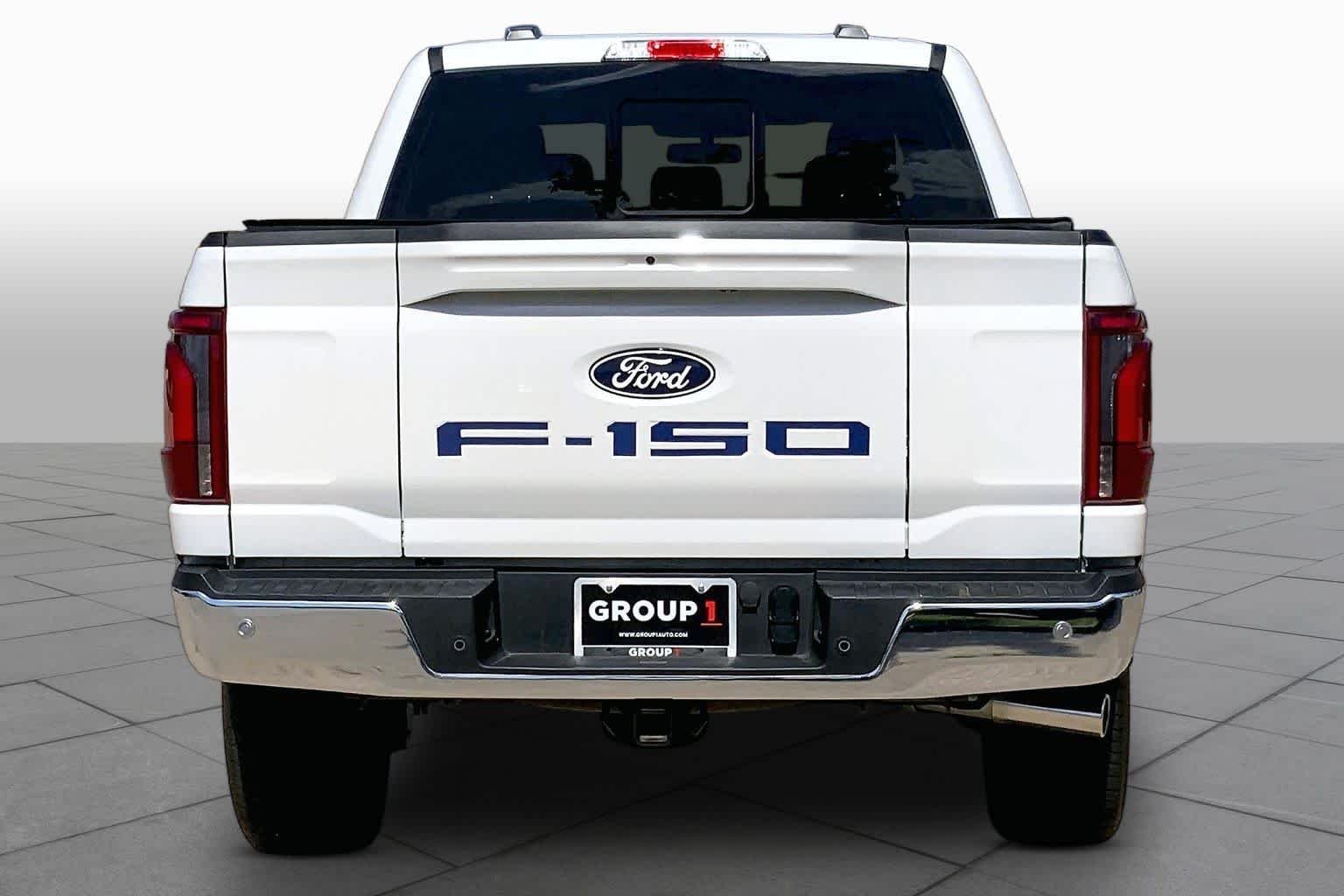 Used 2024 Star White Metallic Tri-Coat Ford LARIAT image 5