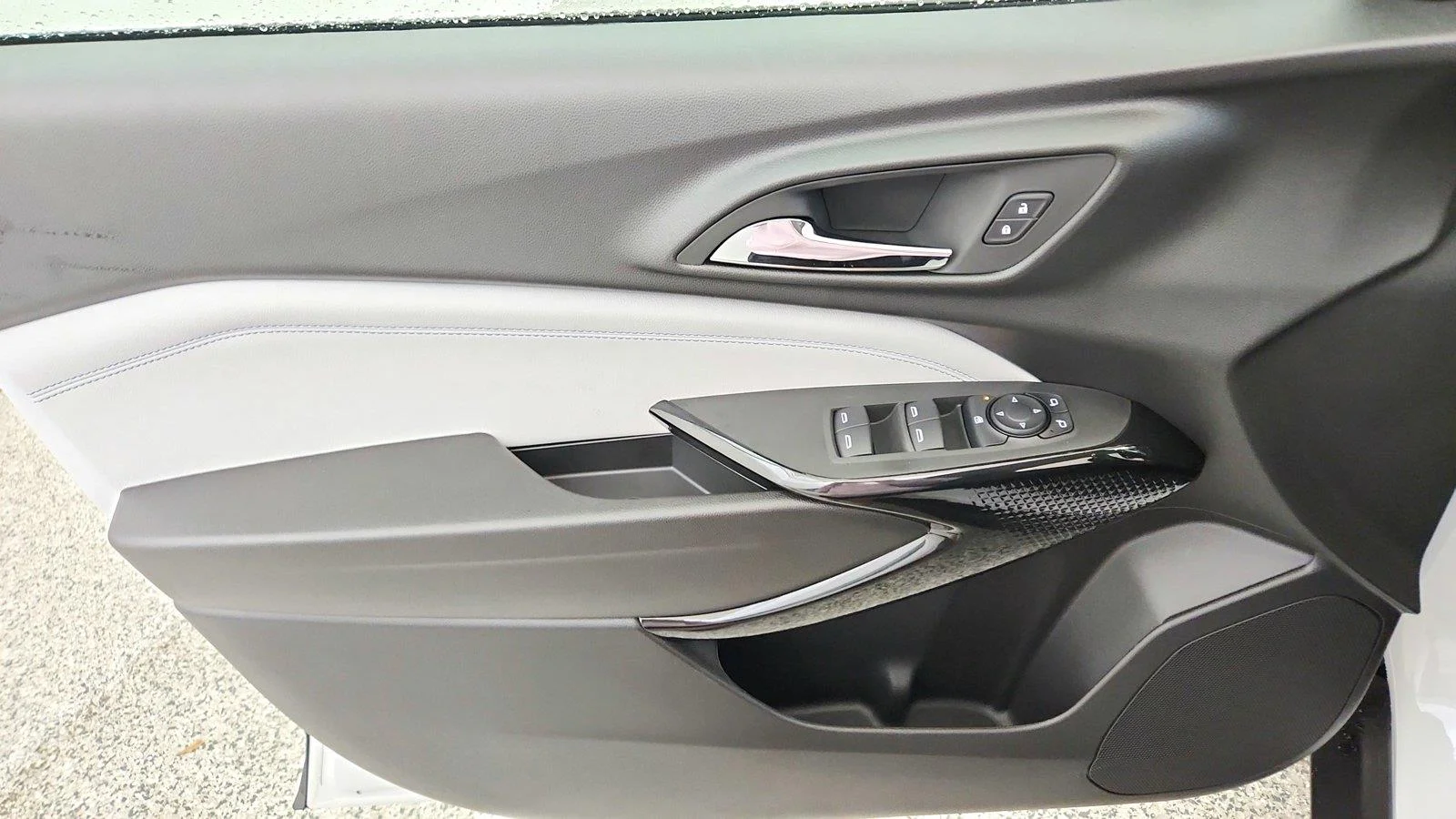 2026 Chevrolet Trax LT - Photo 24