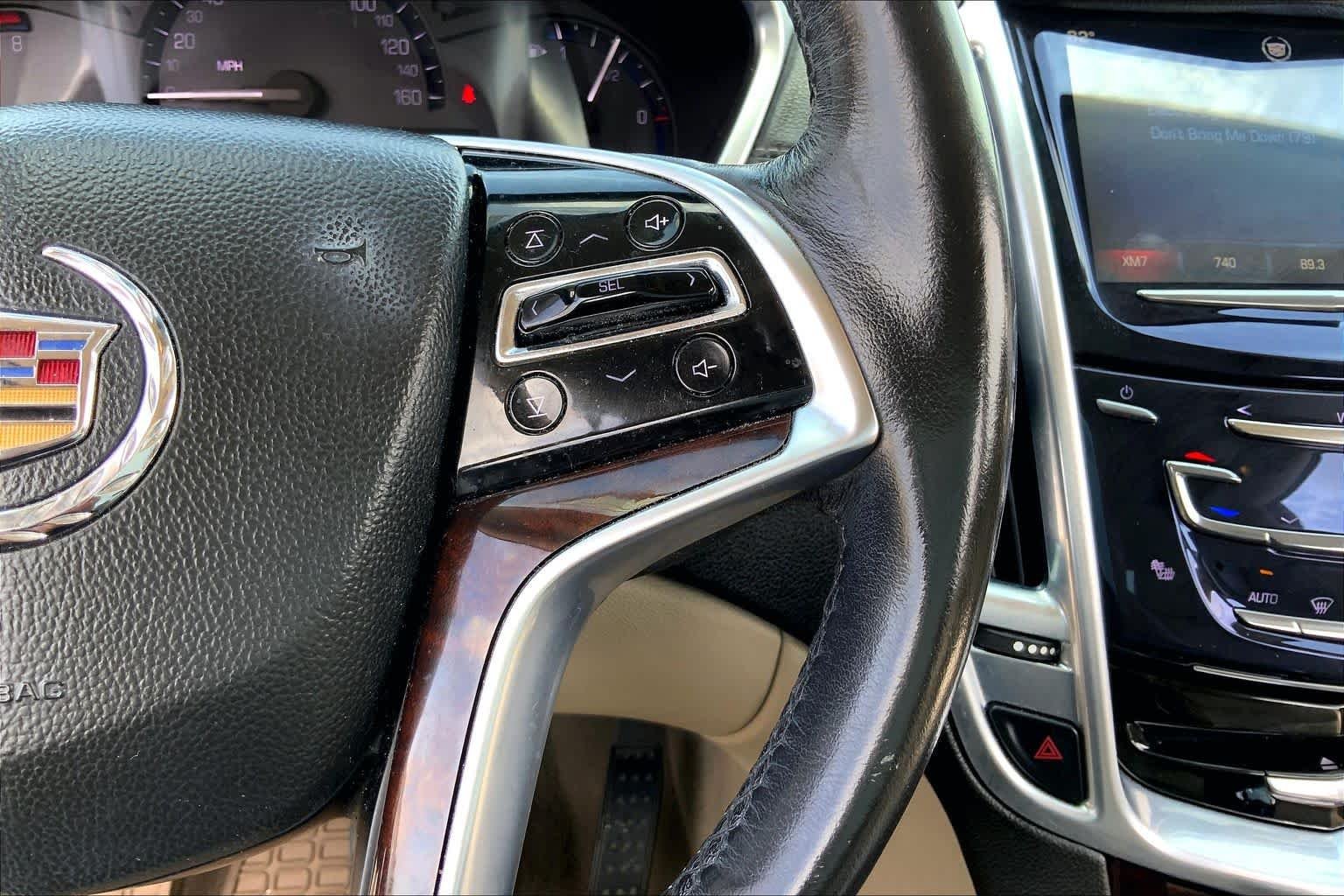 Used 2013 Platinum Ice Tricoat Cadillac Luxury Collection image 24