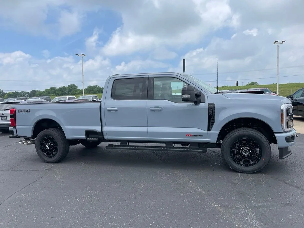 New 2026 Glacier Gray Metallic Tri-Coat Ford F-250® Lariat® image 2