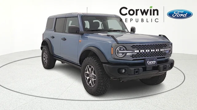2025 Ford Bronco Badlands 4x4's photo