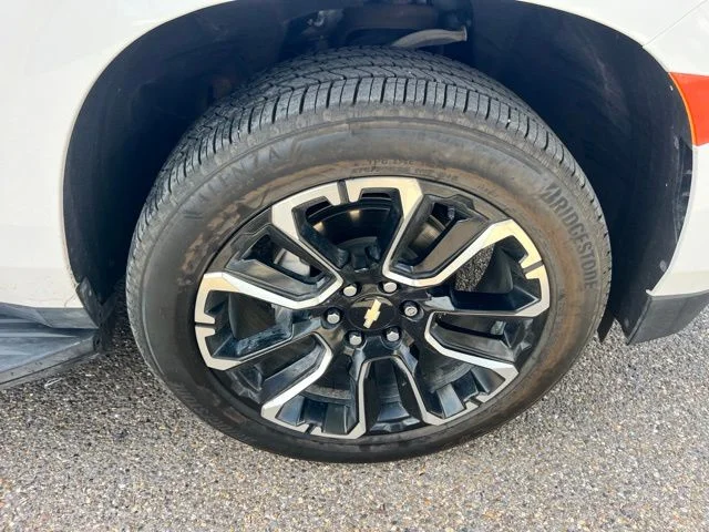 Used 2023 White Chevrolet LS image 8