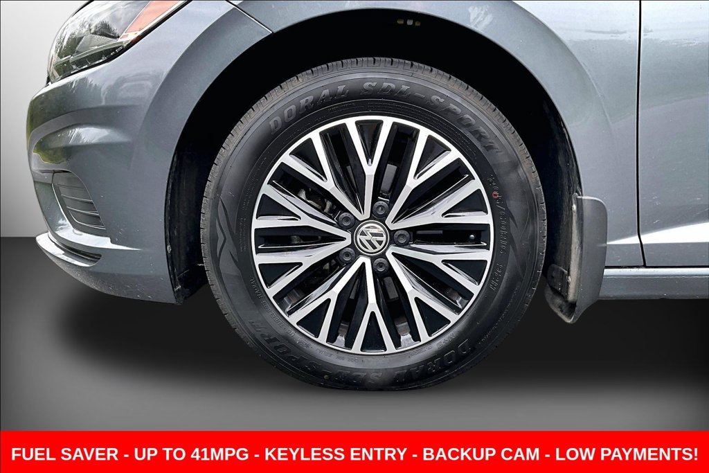 Used 2021 Gray Volkswagen 1.4T S image 36