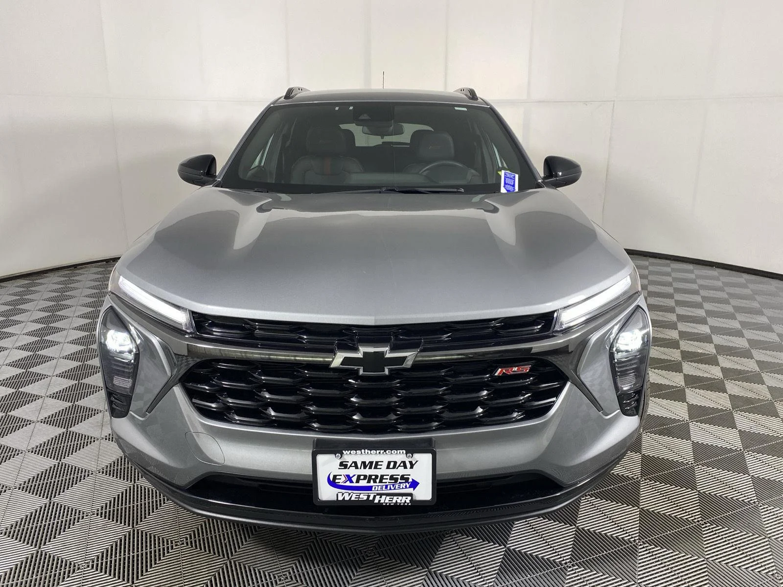 Used 2025 Sterling Gray Metallic Chevrolet 2RS image 7