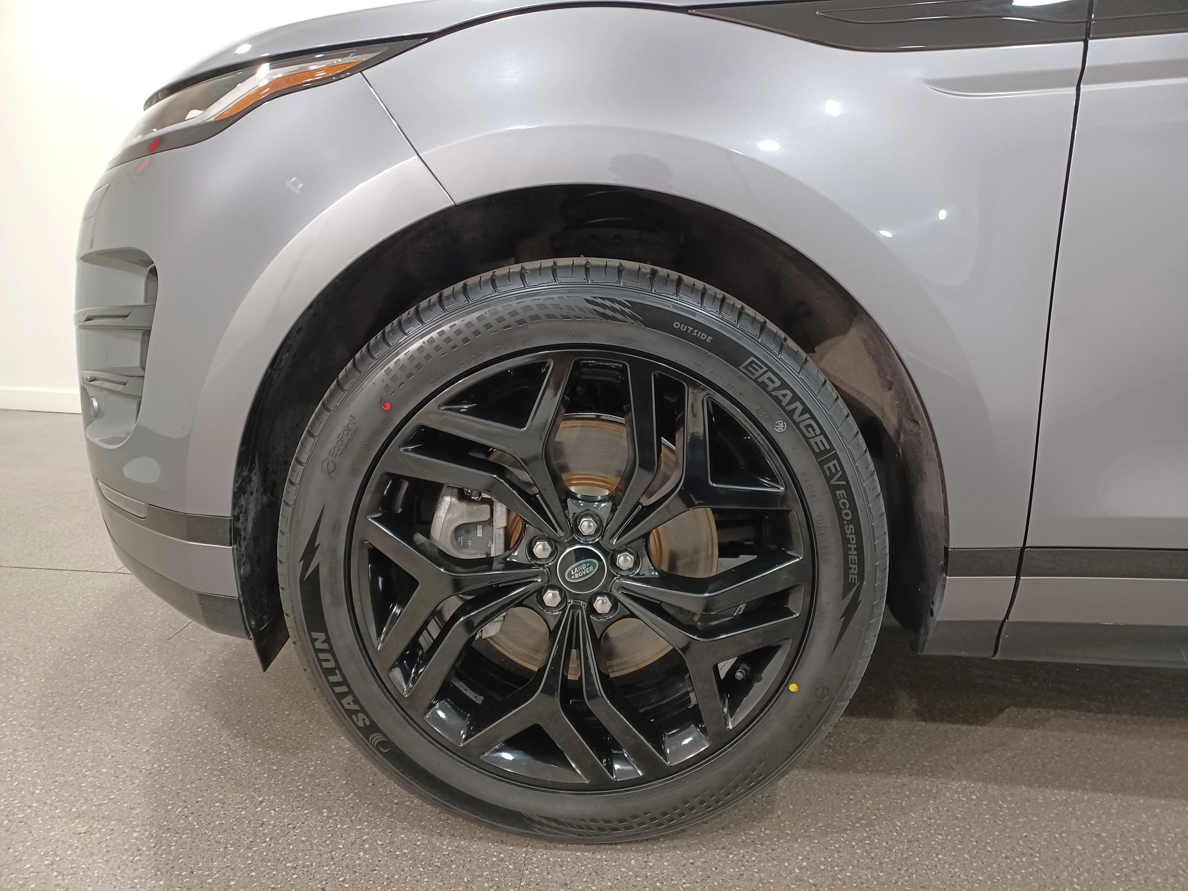 Used 2023 Eiger Grey Metallic Land Rover P250 R-Dynamic SE*Adaptive Cruise | Nav | Pano Roof | Htd Wheel | Htd Leather | Lane Keep Assist image 21