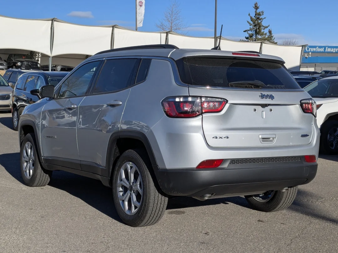 New 2026 Silver Jeep North - - 4x4 - Panoramic Sunroof - Alpine Audio - Adaptive Cruise - Power Liftgate & More! image 6