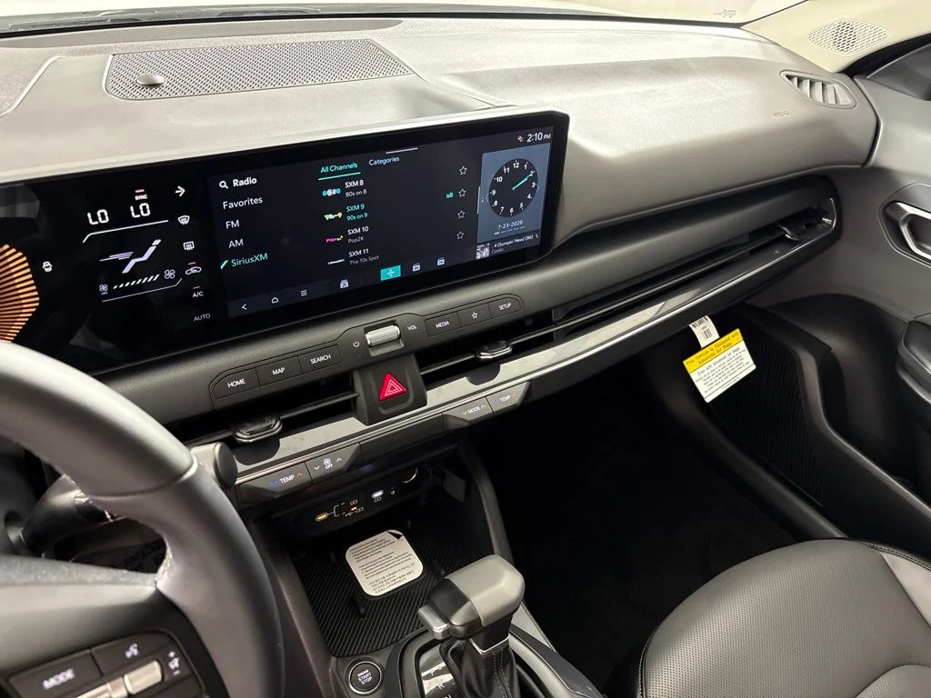 New 2026 Snow White Pearl Kia EX image 32