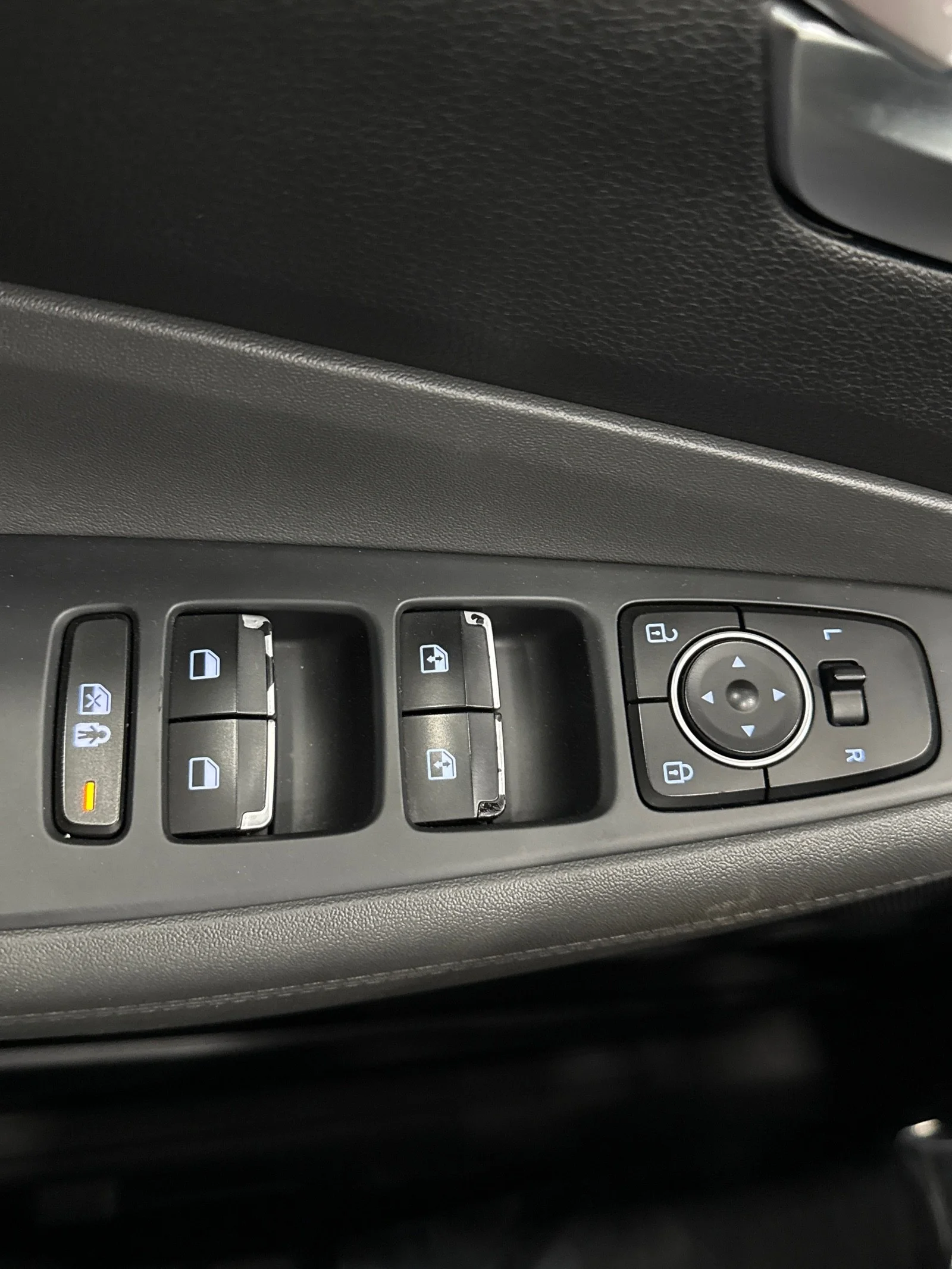Used 2023 Stormy Sea Hyundai SEL AWD image 36