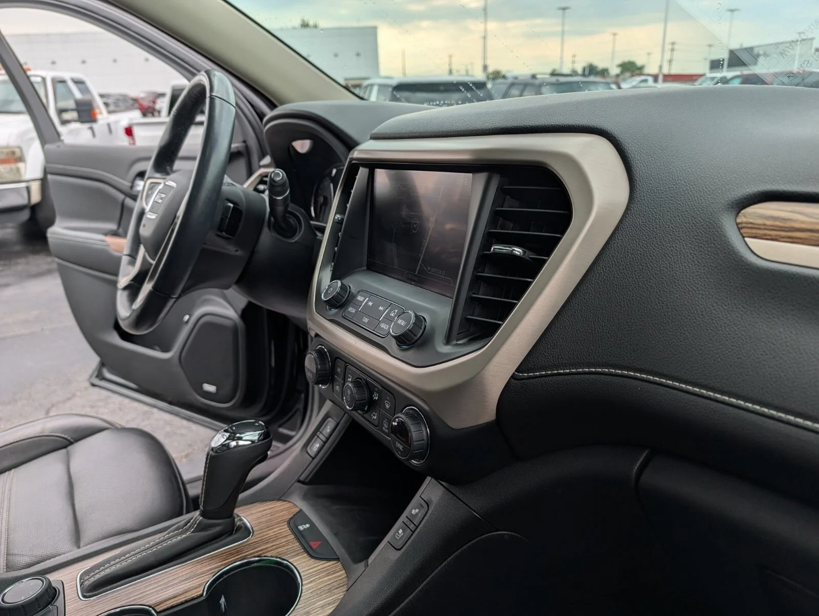 Used 2019 EBONY TWILIGHT METALLIC GMC Denali image 25