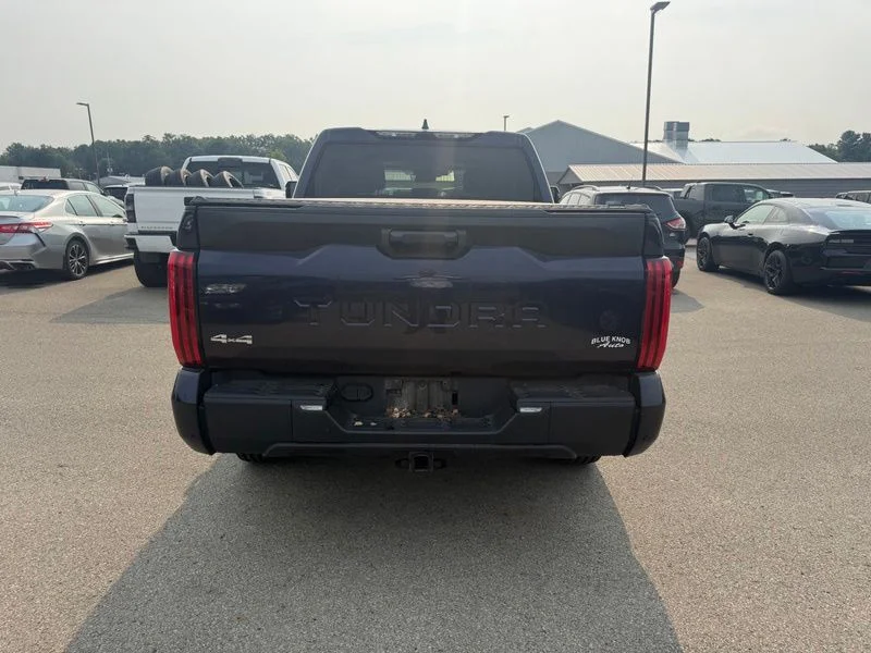 Used 2022  Toyota SR5 image 12