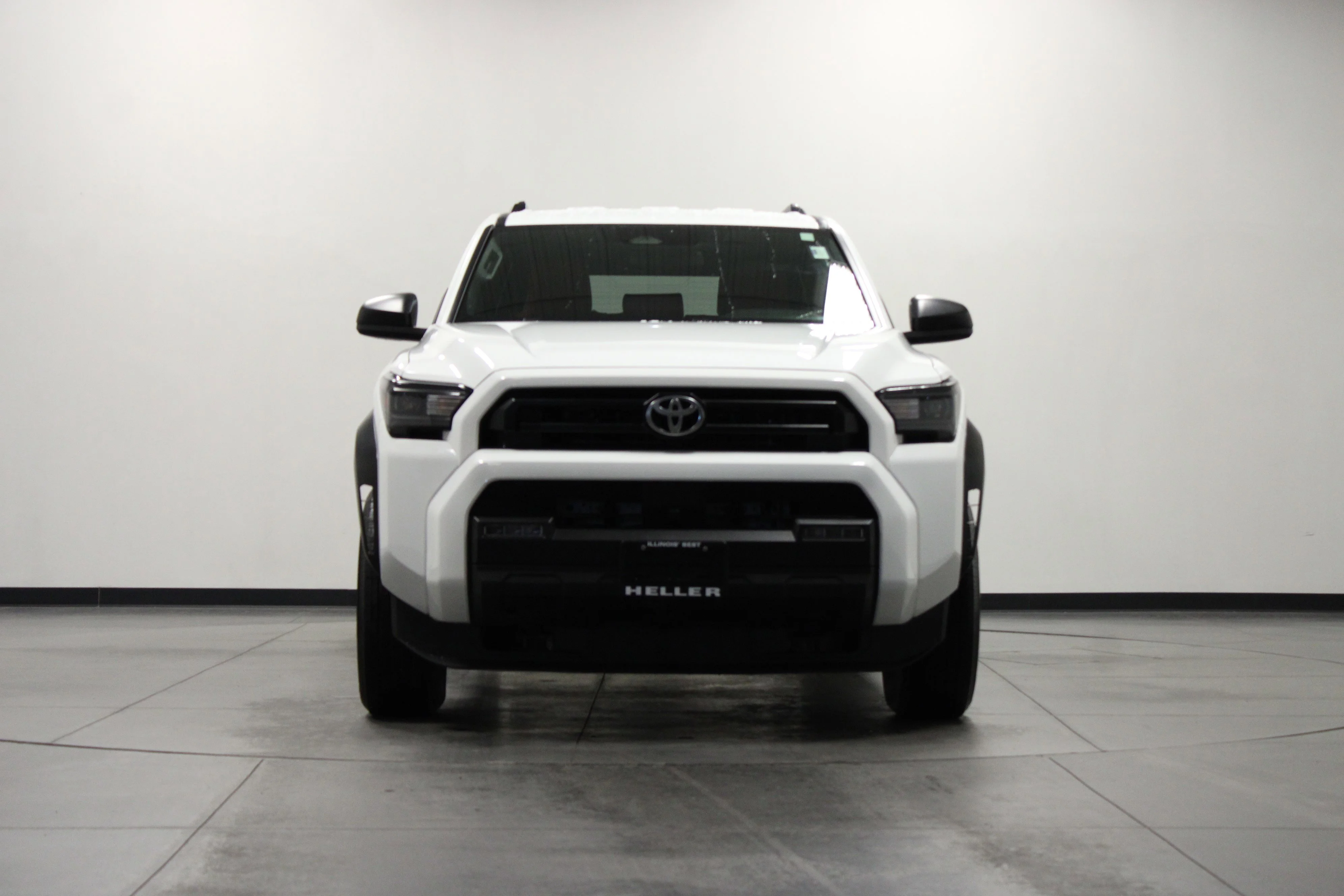 Used 2025 Ice Toyota SR5 image 9