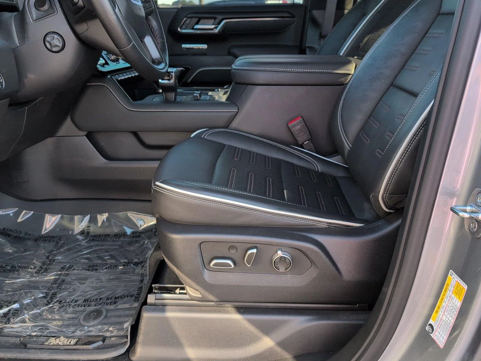 Certified Used 2024 Sterling Metallic GMC AT4X image 14