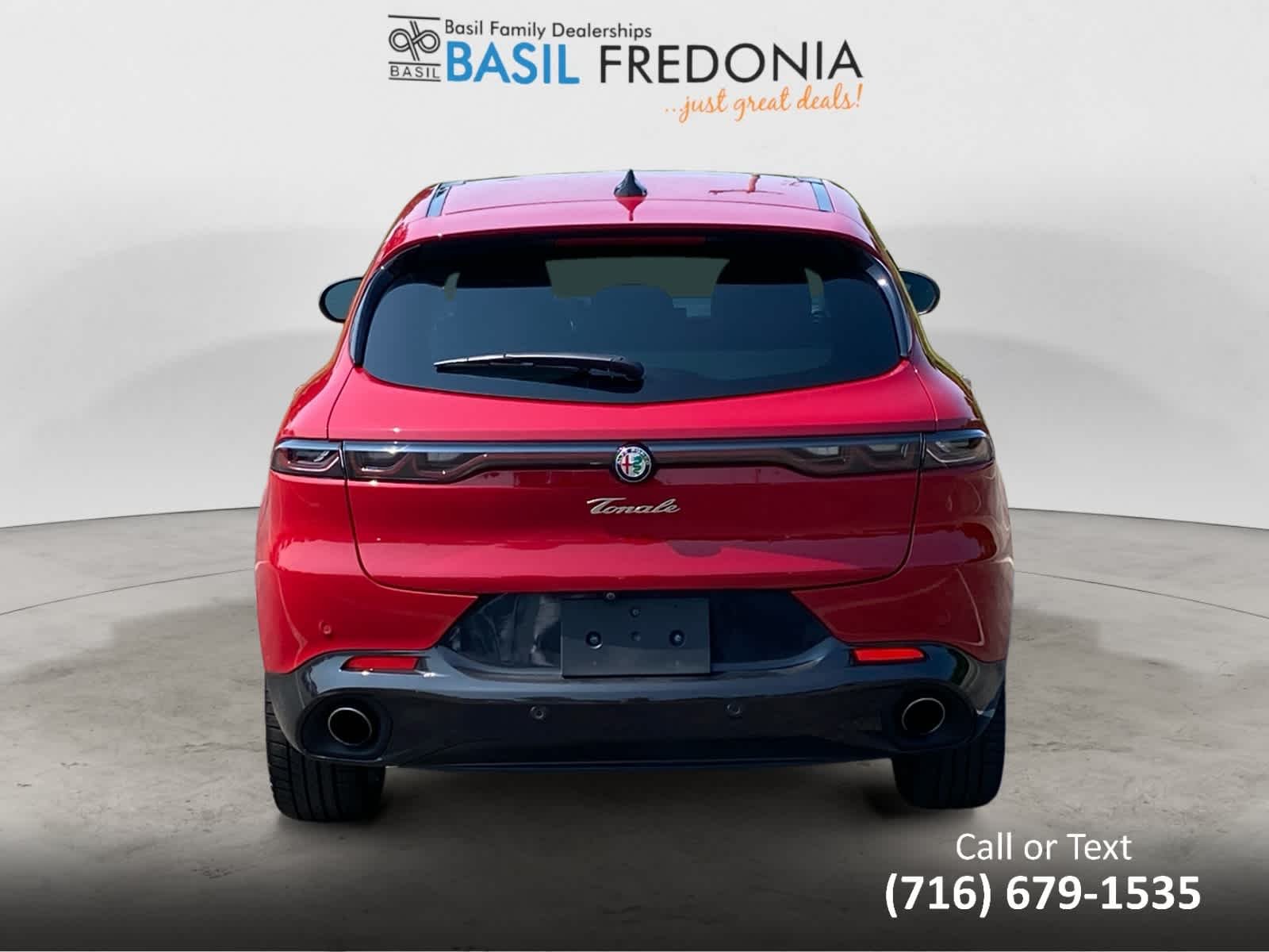 Used 2024 Alfa Rosso Alfa Romeo Veloce image 8